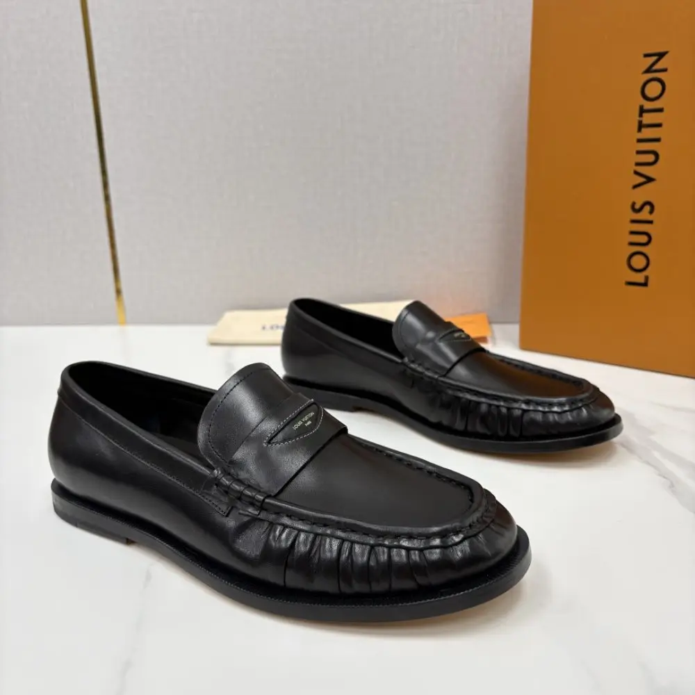 Louis Vuitton — Лоферы men's