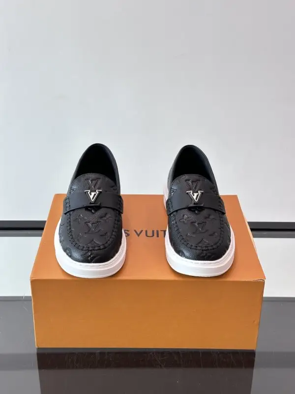 Louis Vuitton Лоферы мужские — Фото 2