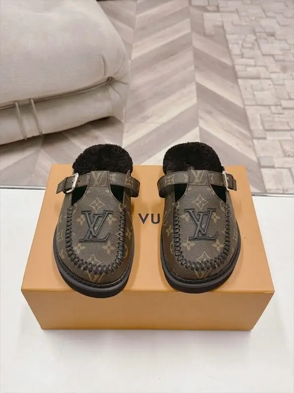 Louis Vuitton — Мюли на меху женские