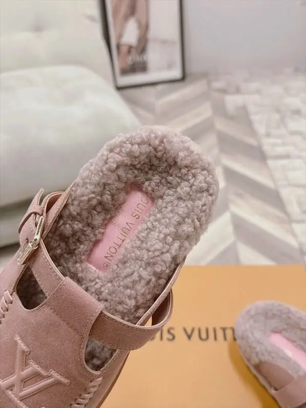 Louis Vuitton Мюли на меху женские — Фото 5