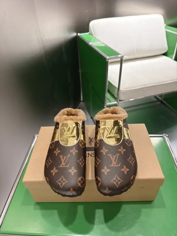 Louis Vuitton — Мюли на меху
