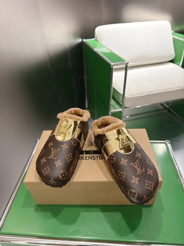 Louis Vuitton Мюли on fur — Photo 2