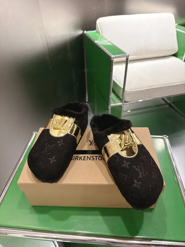 Louis Vuitton Мюли на хутрі — Фото 2