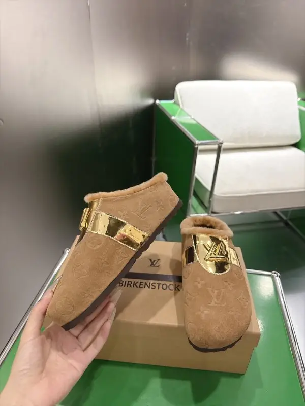 Louis Vuitton Мюли на меху — Фото 3