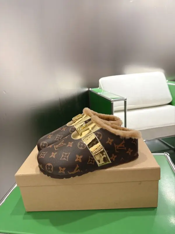 Louis Vuitton Мюли on fur — Photo 4