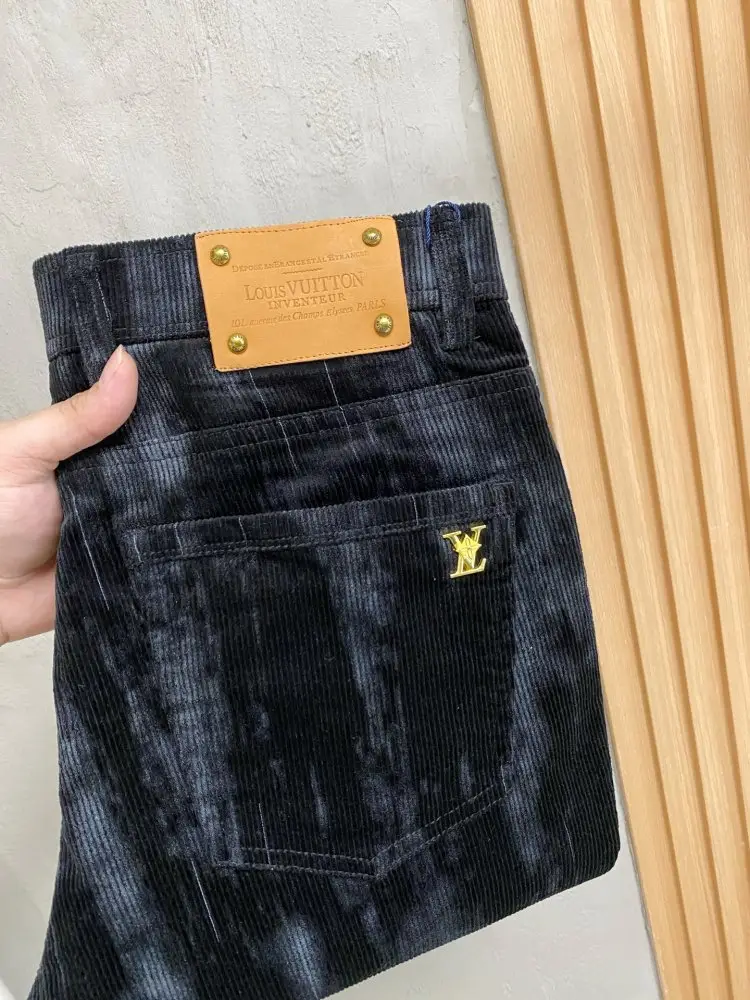 Louis Vuitton — Pants men's