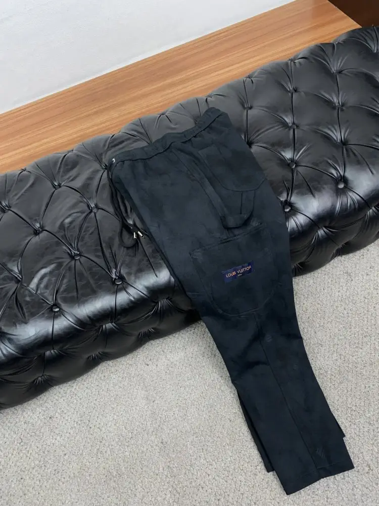 Louis Vuitton Pants sport men's — Photo 5