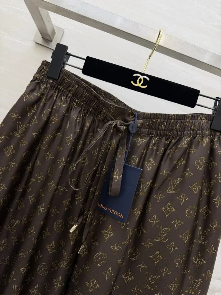 Louis Vuitton Брюки женские — Фото 3
