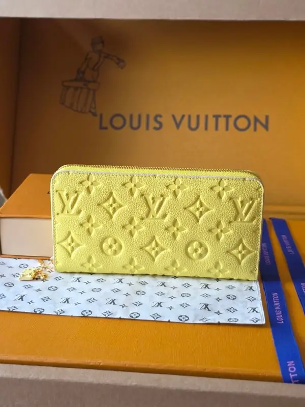 Louis Vuitton — Кошелек