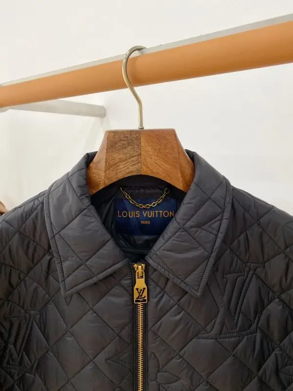 Louis Vuitton Стеганая куртка чоловіча — Фото 2