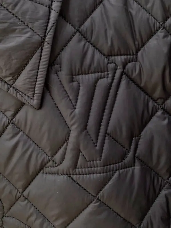 Louis Vuitton Стеганая куртка чоловіча — Фото 4