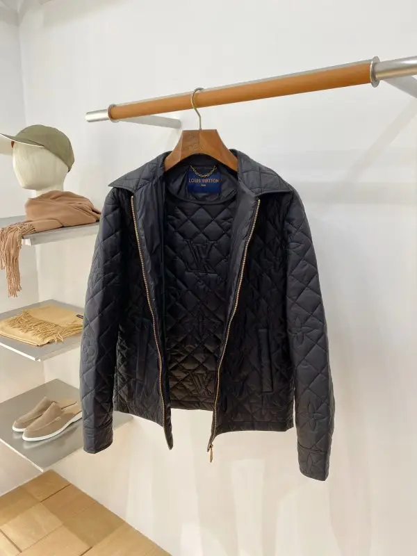 Louis Vuitton Стеганая куртка чоловіча — Фото 5