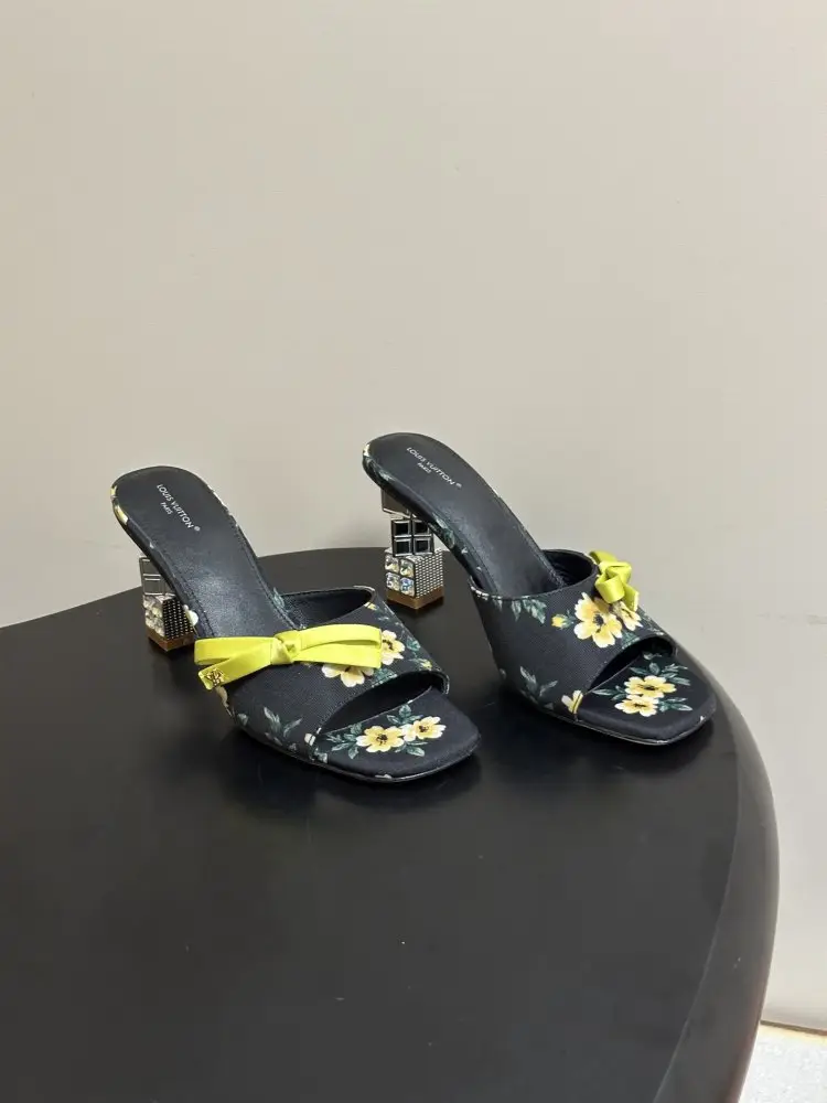 Louis Vuitton — Босоніжки