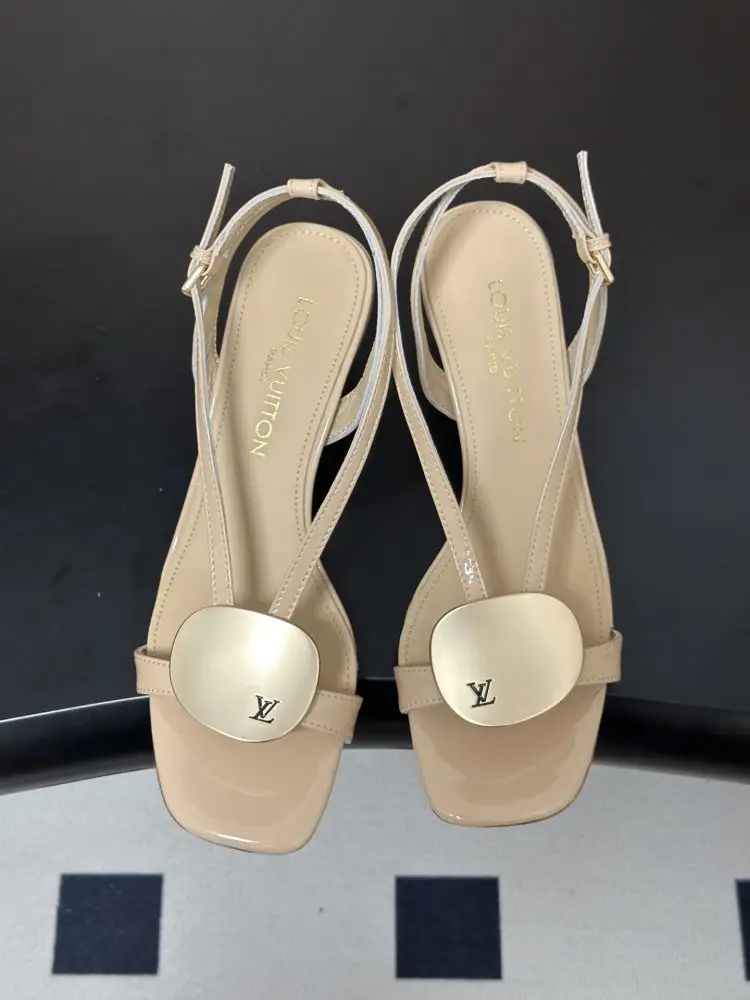 Louis Vuitton Sandals — Photo 2