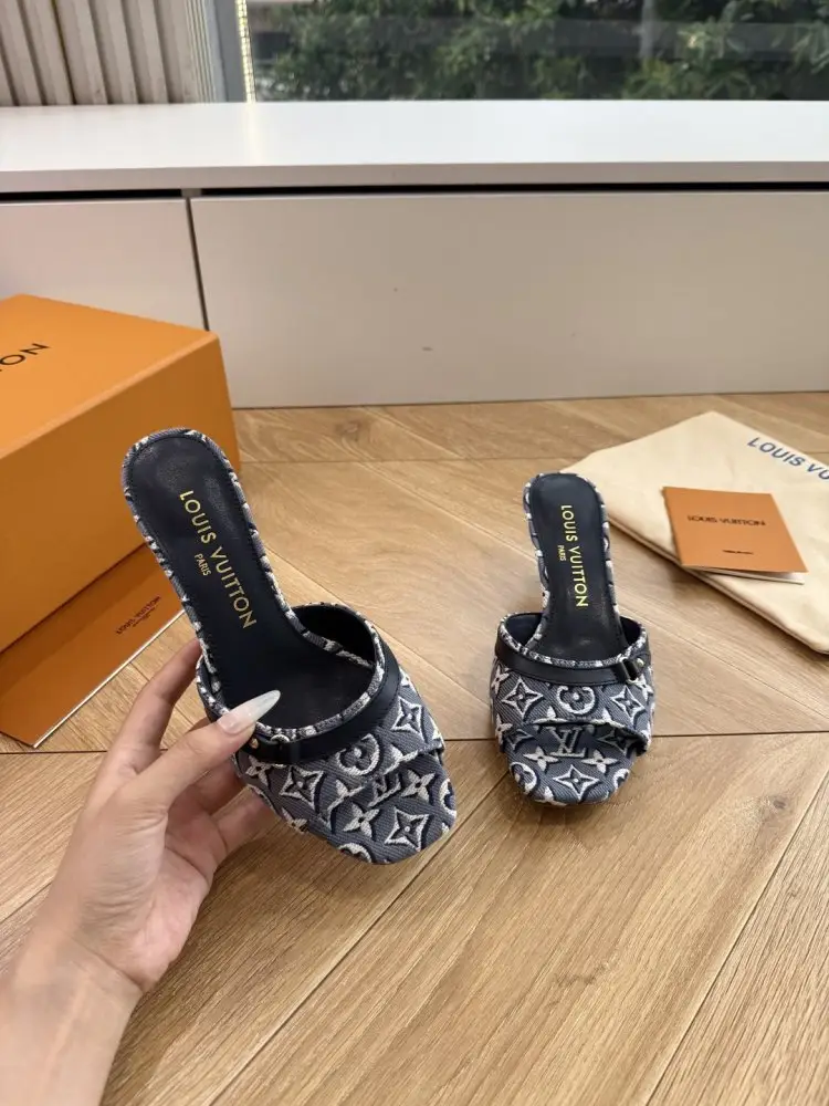 Louis Vuitton Босоножки — Фото 4
