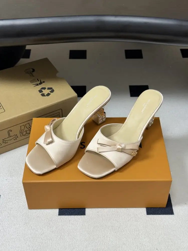 Louis Vuitton Sandals — Photo 5
