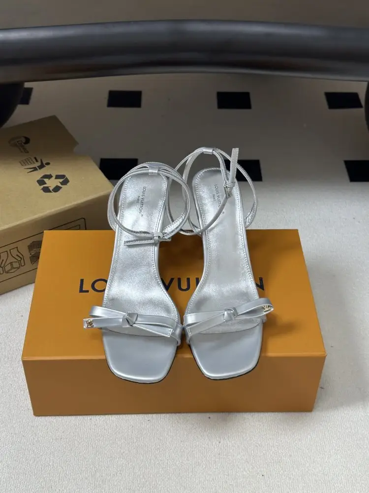 Louis Vuitton Босоножки — Фото 5