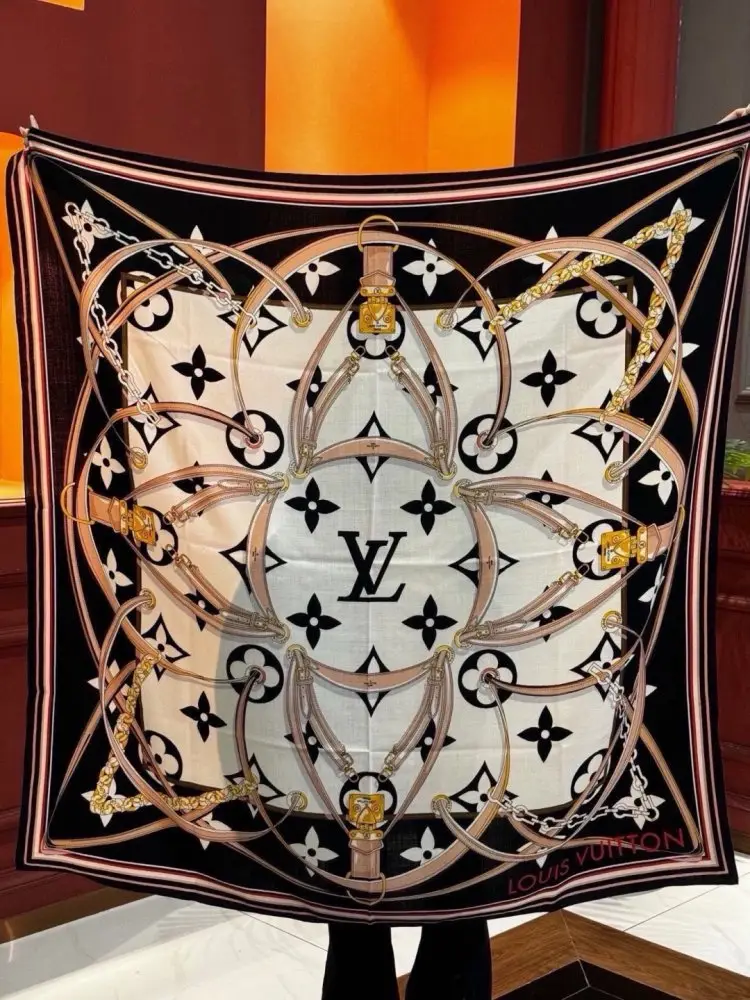 Louis Vuitton — Шарф из кашемира