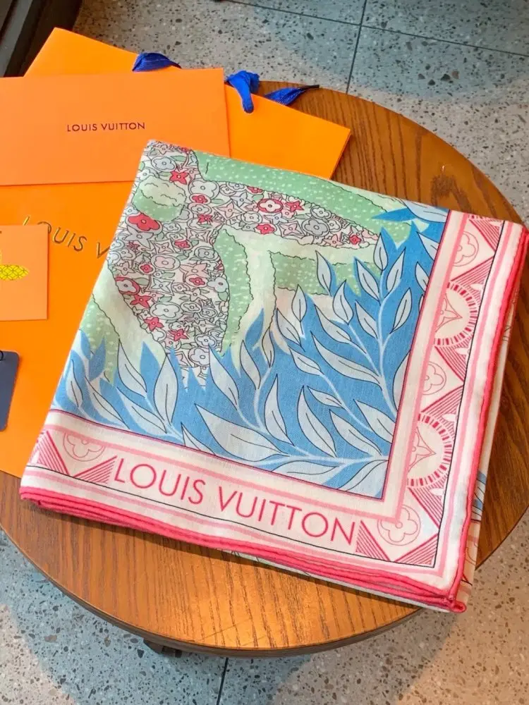 Louis Vuitton — Шарф з кашеміру