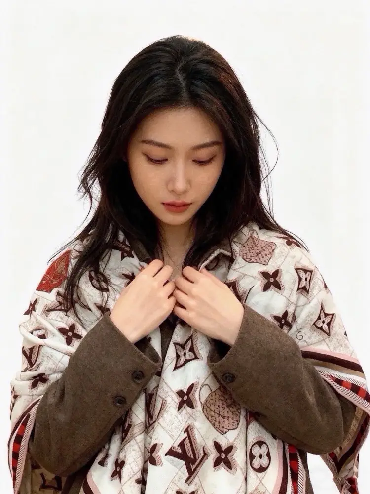 Louis Vuitton Scarf of cashmere — Photo 2