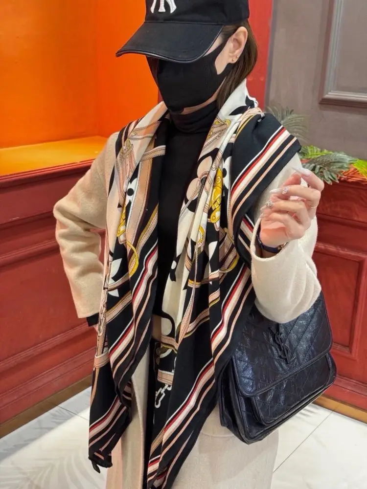 Louis Vuitton Scarf of cashmere — Photo 3