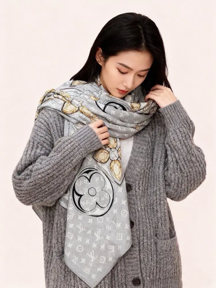 Louis Vuitton Шарф из кашемира — Фото 3