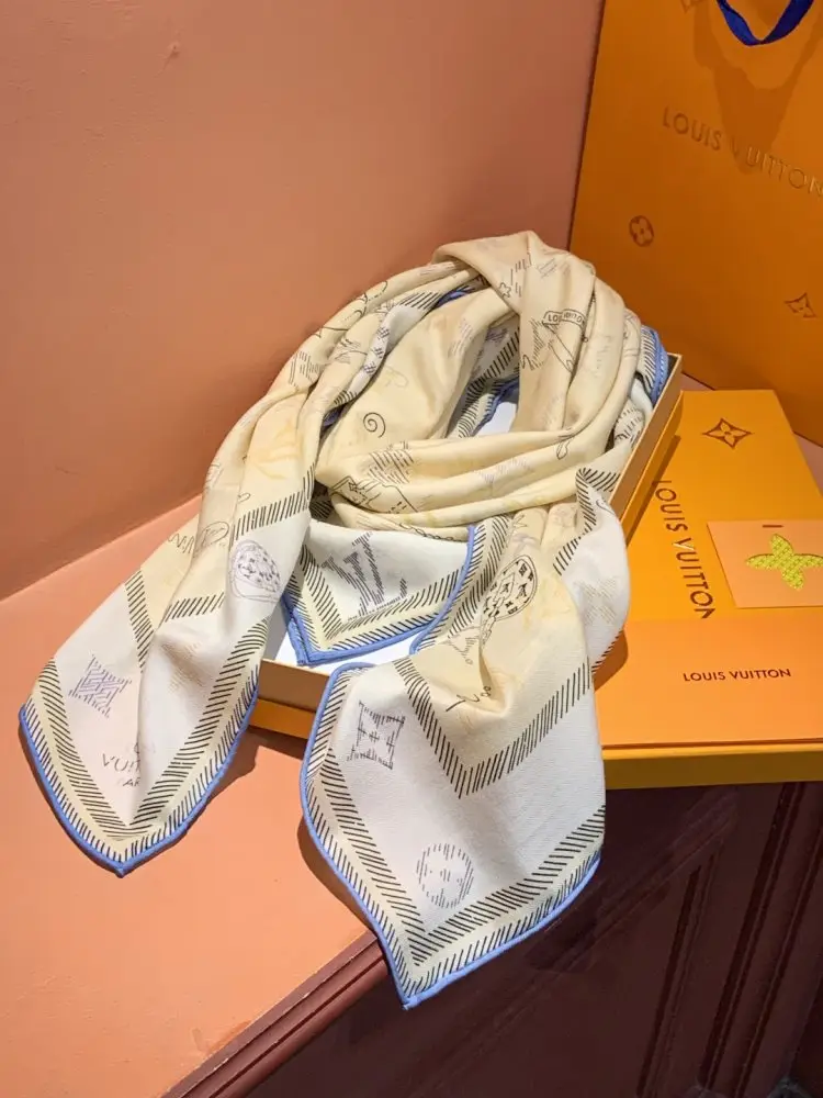 Louis Vuitton Шарф з кашеміру — Фото 4