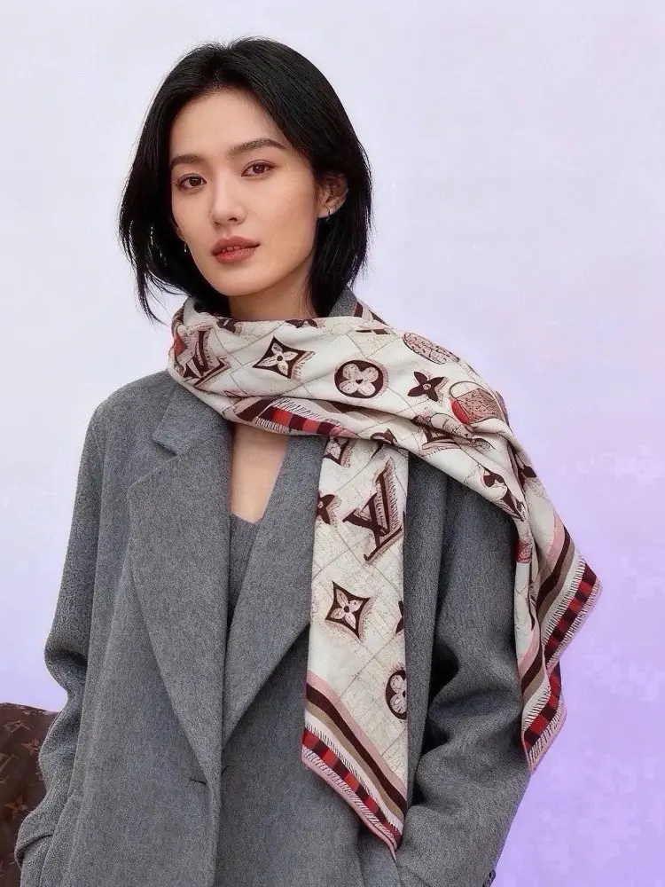 Louis Vuitton Scarf of cashmere — Photo 4