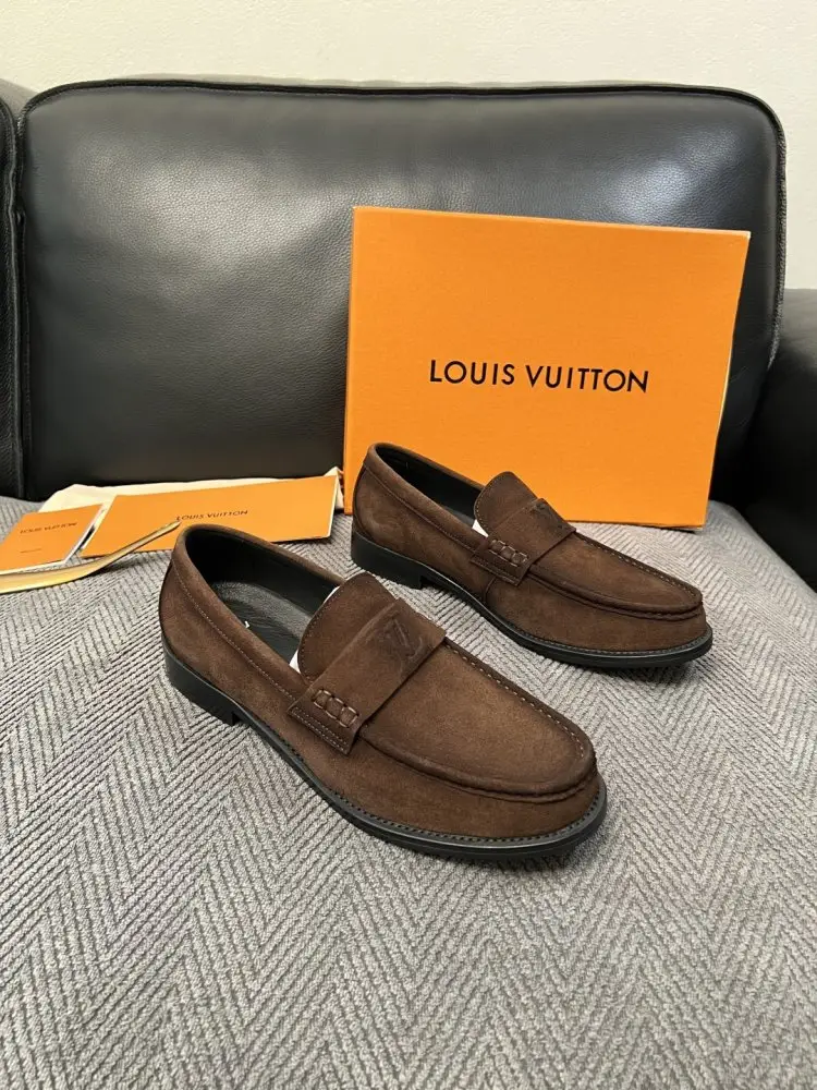 Louis Vuitton — Туфлі чоловічі
