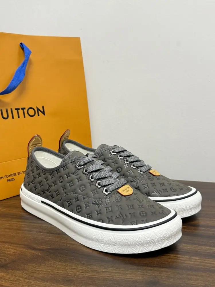 Louis Vuitton — Кеды мужские