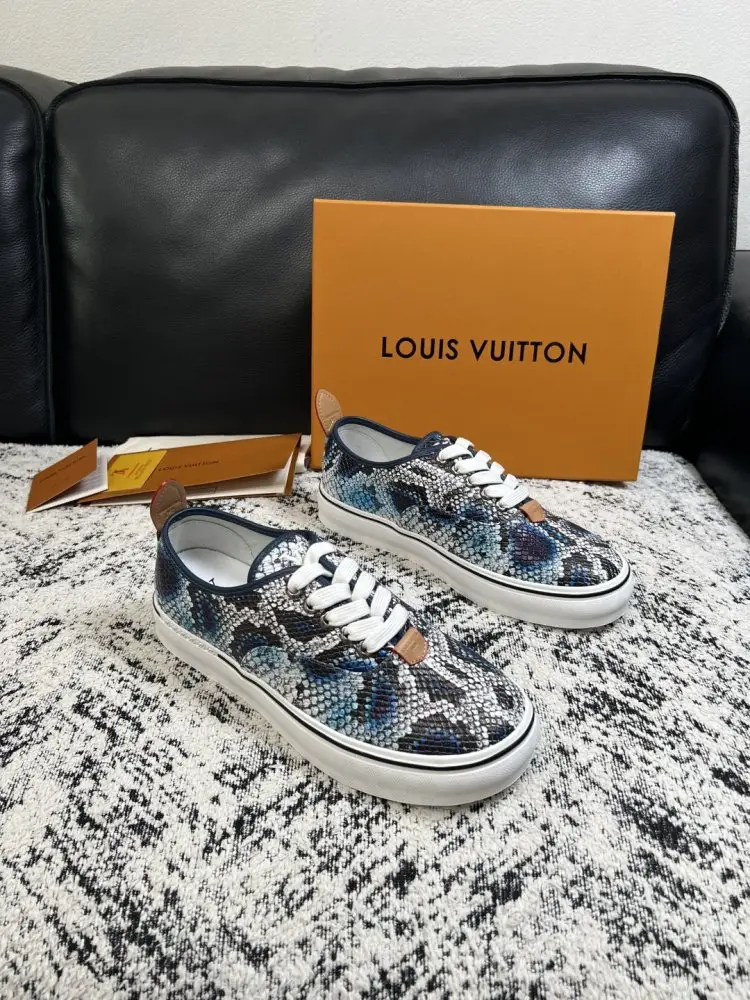 Louis Vuitton — Shoes men's