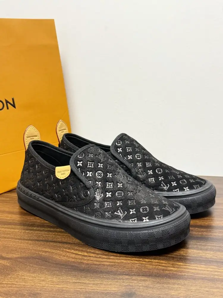 Louis Vuitton — Shoes men's