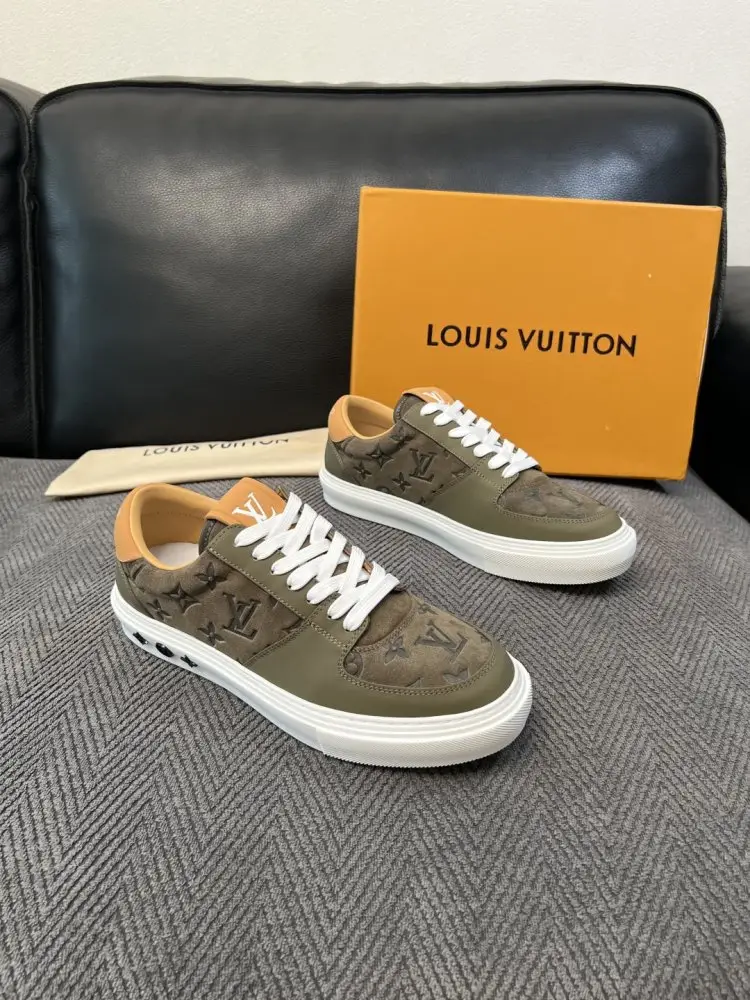 Louis Vuitton — Кеды мужские