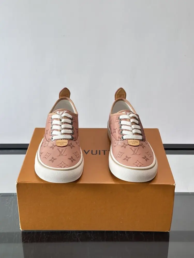 Louis Vuitton Shoes men's — Photo 2