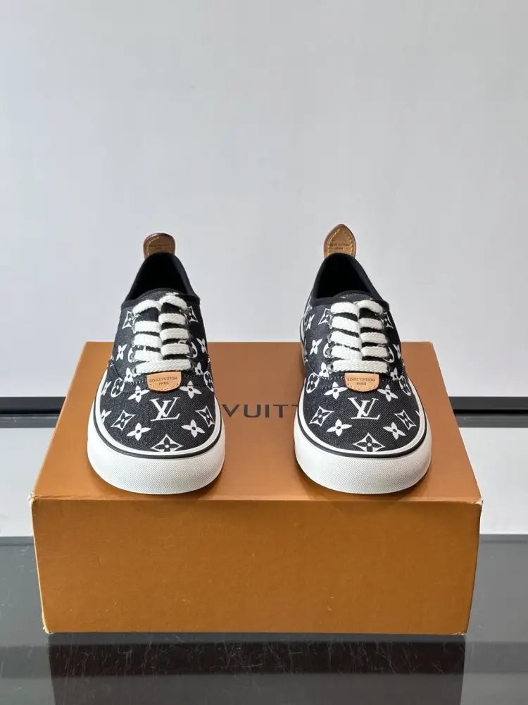 Louis Vuitton Кеди чоловічі — Фото 2