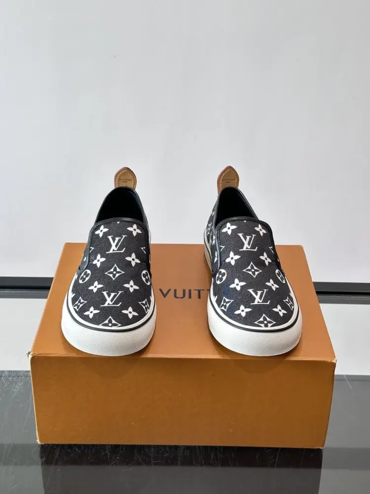 Louis Vuitton Shoes men's — Photo 2