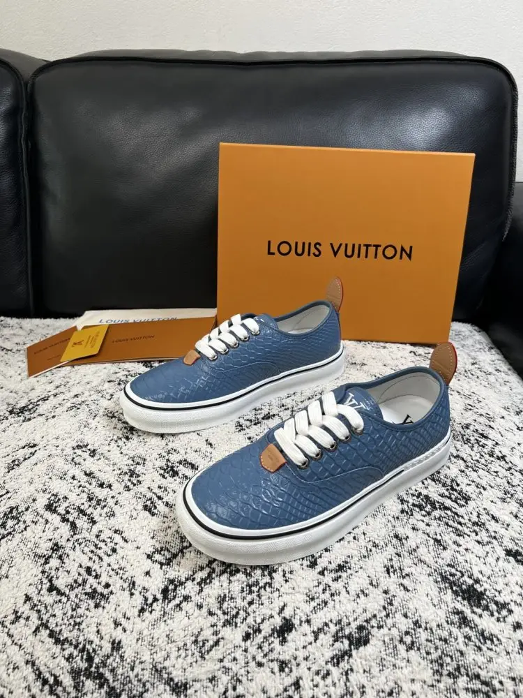 Louis Vuitton Shoes men's — Photo 2