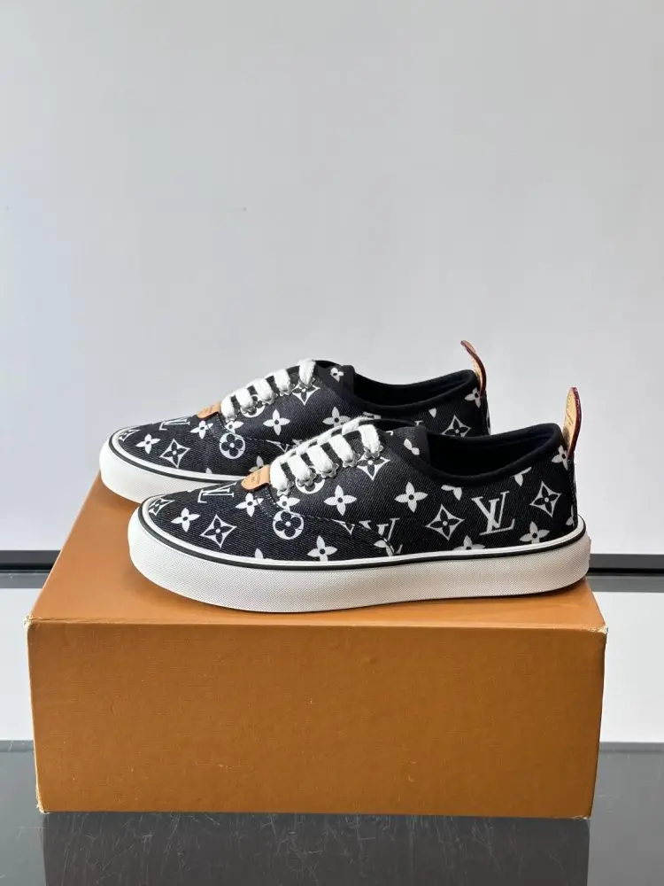 Louis Vuitton Кеди чоловічі — Фото 3