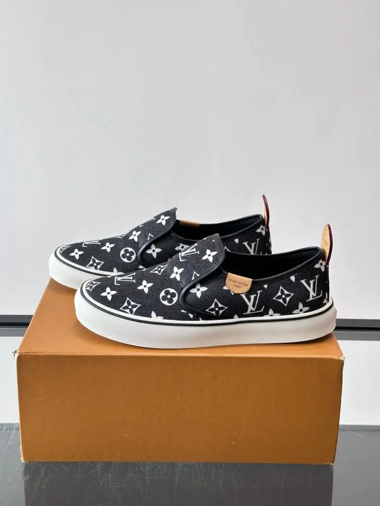 Louis Vuitton Shoes men's — Photo 3