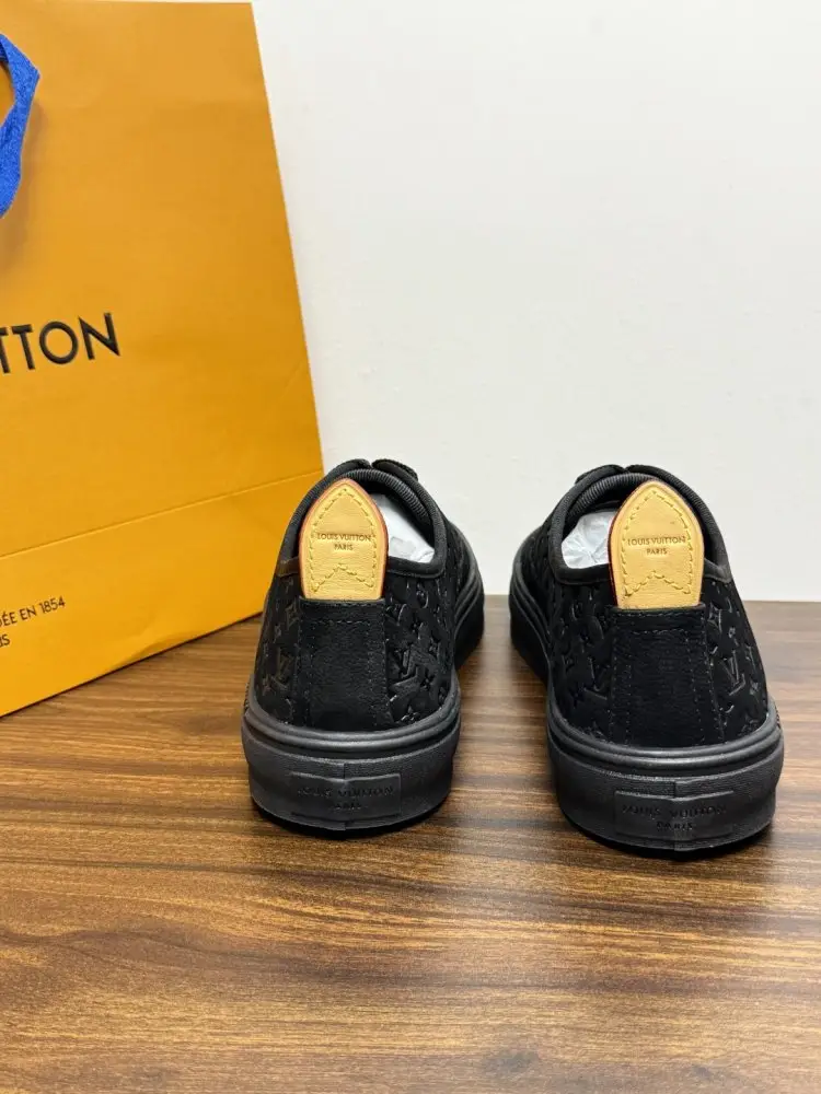 Louis Vuitton Shoes men's — Photo 3