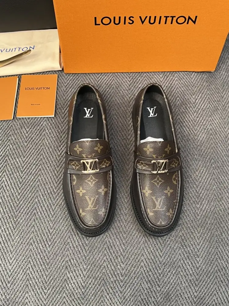 Louis Vuitton Туфлі чоловічі — Фото 3
