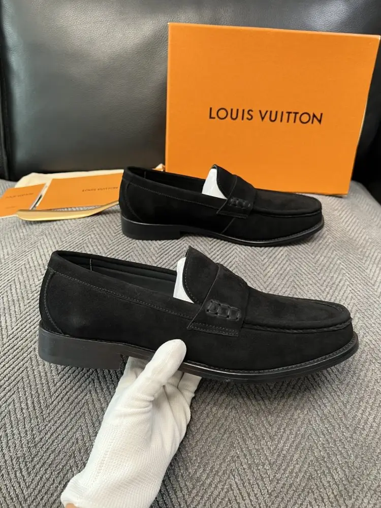 Louis Vuitton Туфлі чоловічі — Фото 4