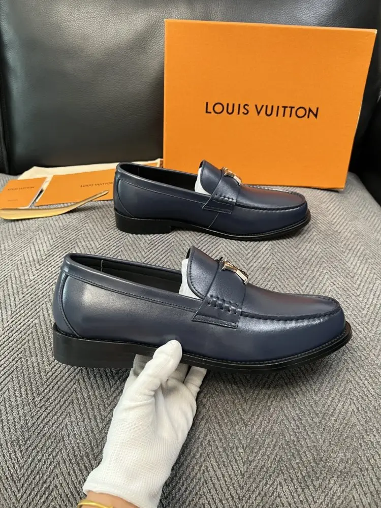Louis Vuitton Туфлі чоловічі — Фото 4