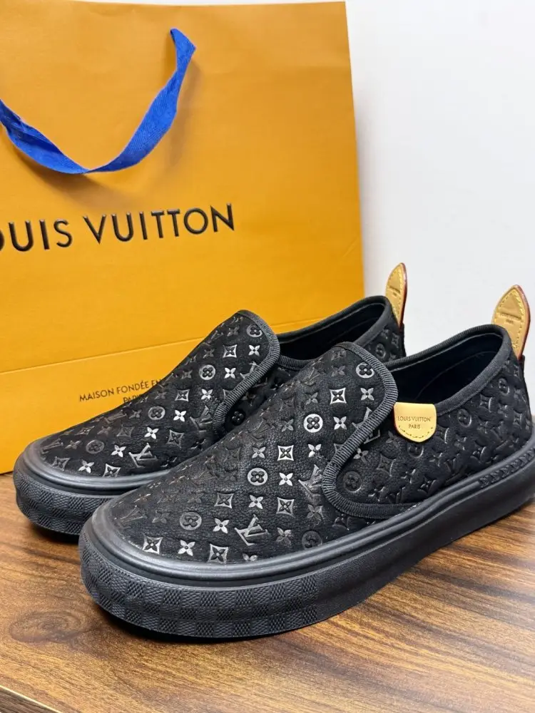 Louis Vuitton Shoes men's — Photo 4
