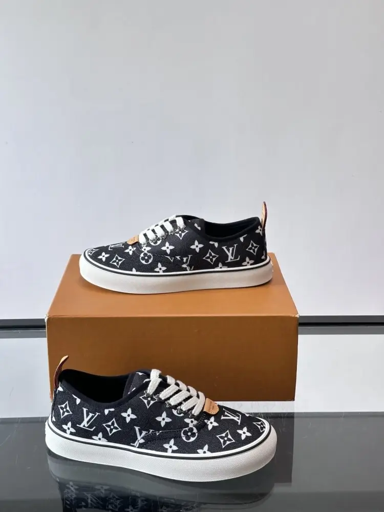 Louis Vuitton Кеди чоловічі — Фото 4