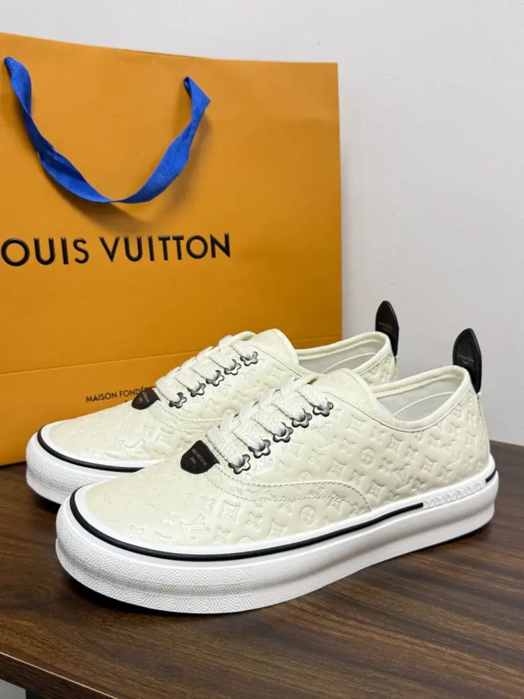 Louis Vuitton Shoes men's — Photo 4