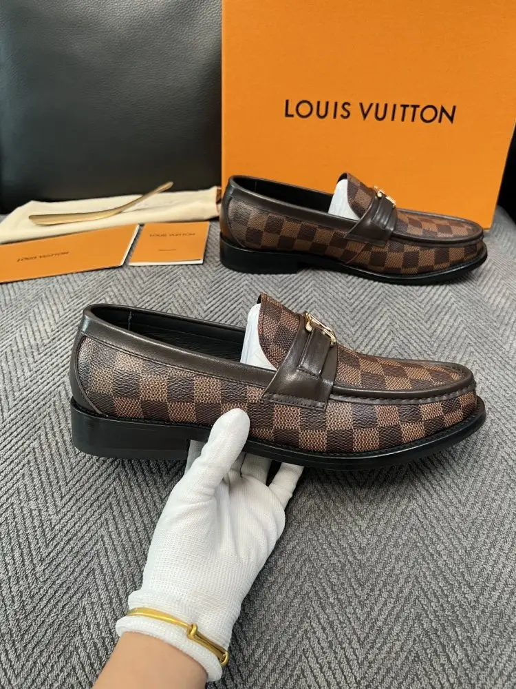 Louis Vuitton Туфлі чоловічі — Фото 4