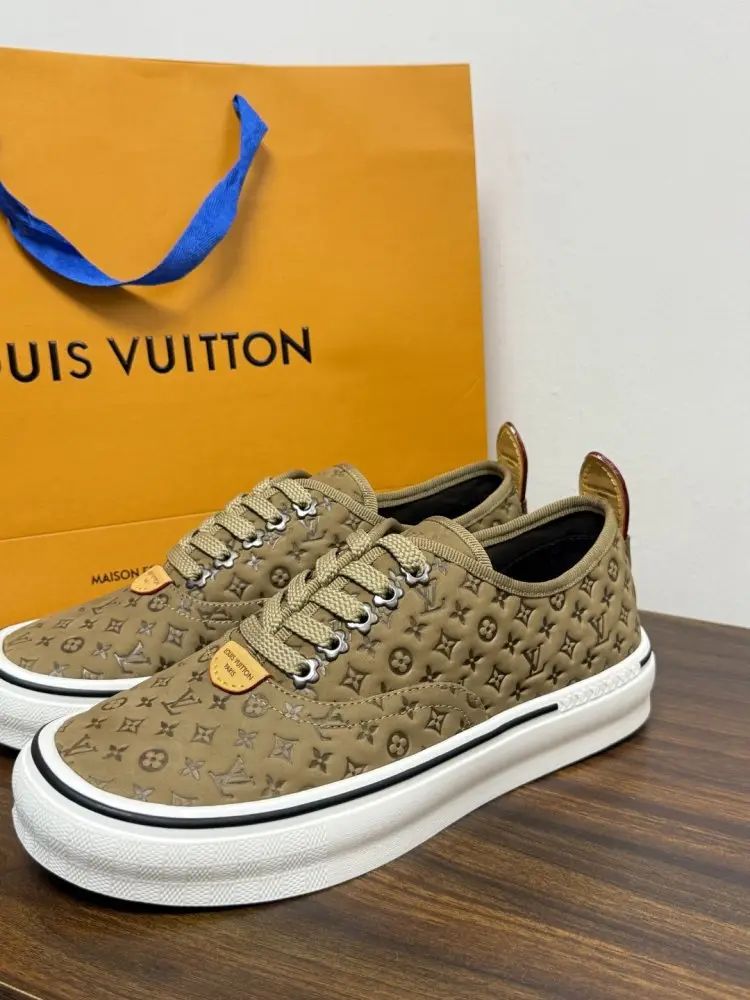 Louis Vuitton Кеды мужские — Фото 4