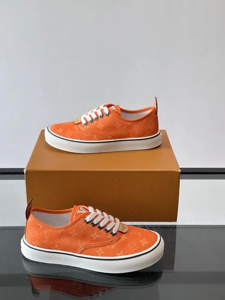 Louis Vuitton Shoes men's — Photo 4