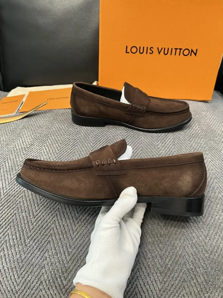 Louis Vuitton Туфлі чоловічі — Фото 5